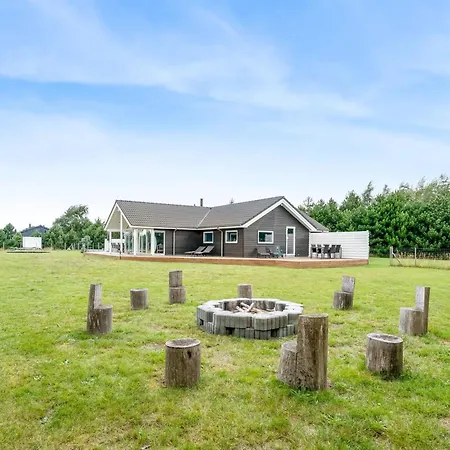 Imke - 1km From The Sea By Interhome *